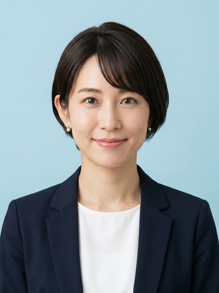 女性・ネイビージャケット・証明写真